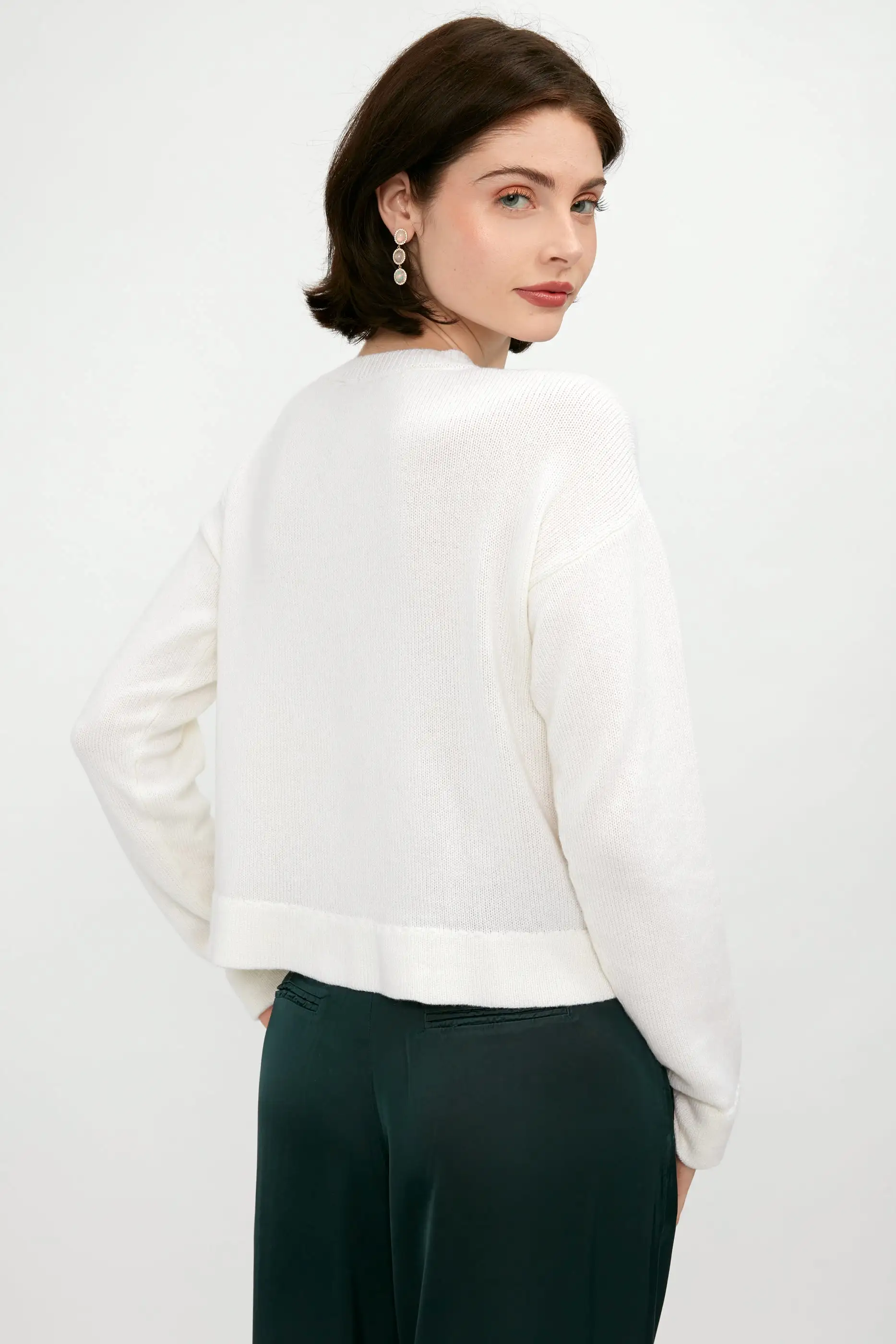 Cashmere Hand-Stitch V-Neck Sweater in White