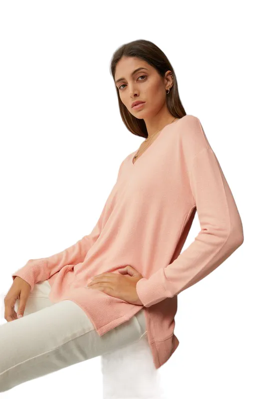 LIGHT WEIGHT V-NECK SWEATER