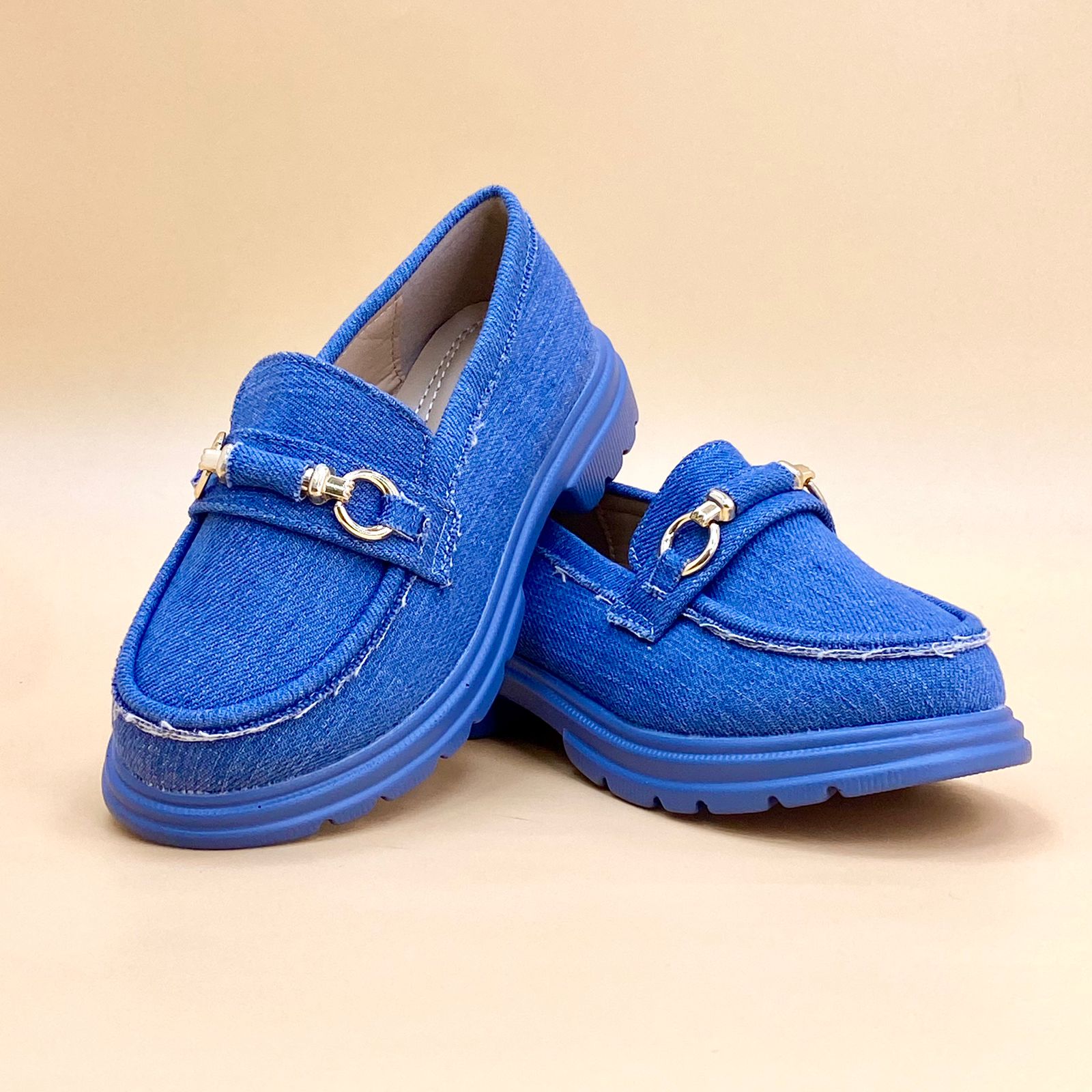 NEW ,  KIDS SHOES SIZE FROM 25 TO 36 K48