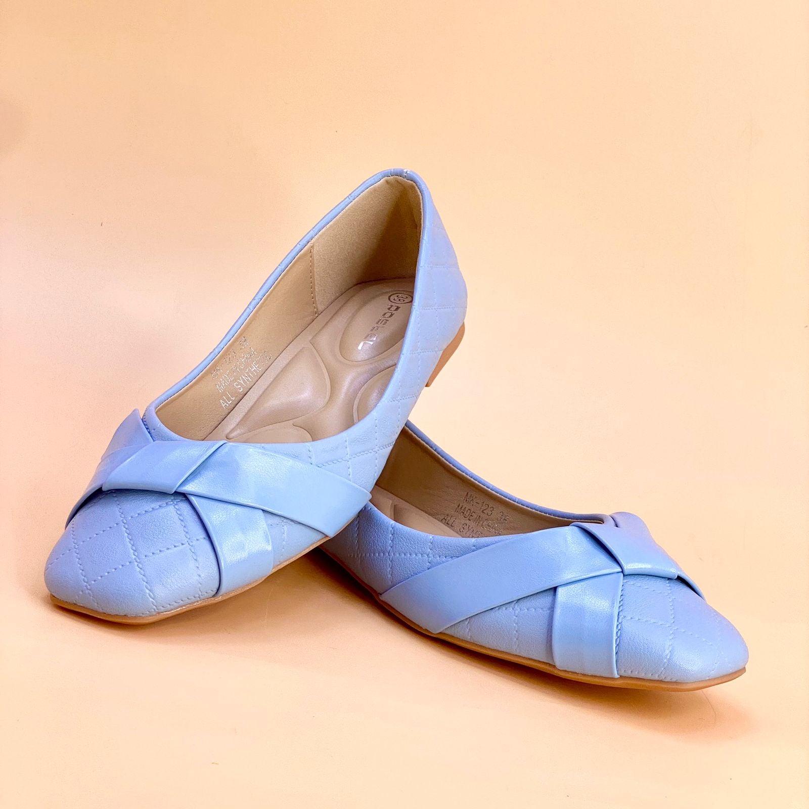 NEW ,  WOMEN FLAT SHOES W244